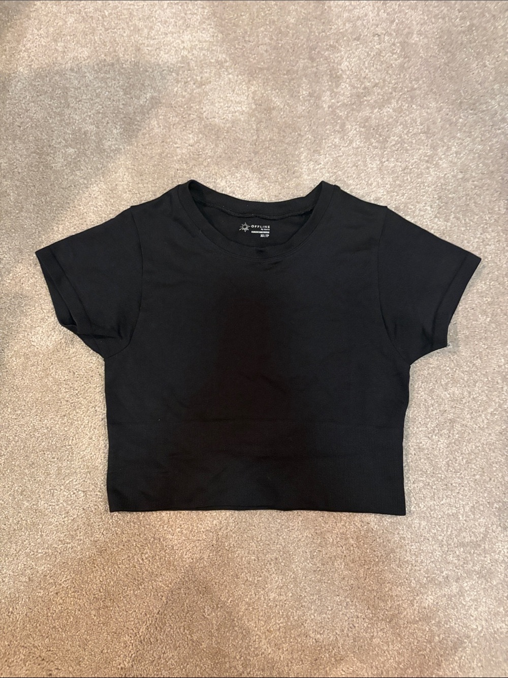 Aerie Black Short Sleeve Cropped Tee